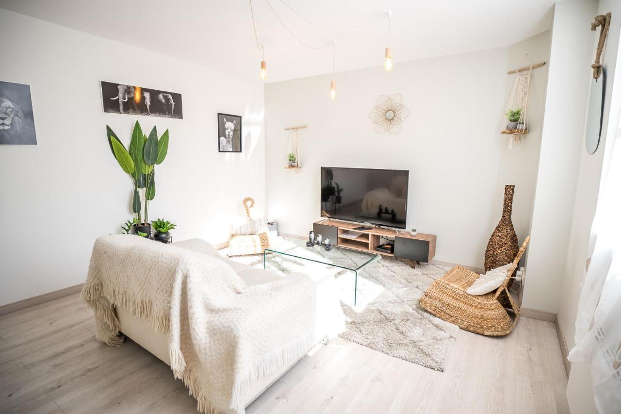 Appt Ambiance Boheme 2 Ch Piscine Lagon Apartment Tarbes Exterior photo
